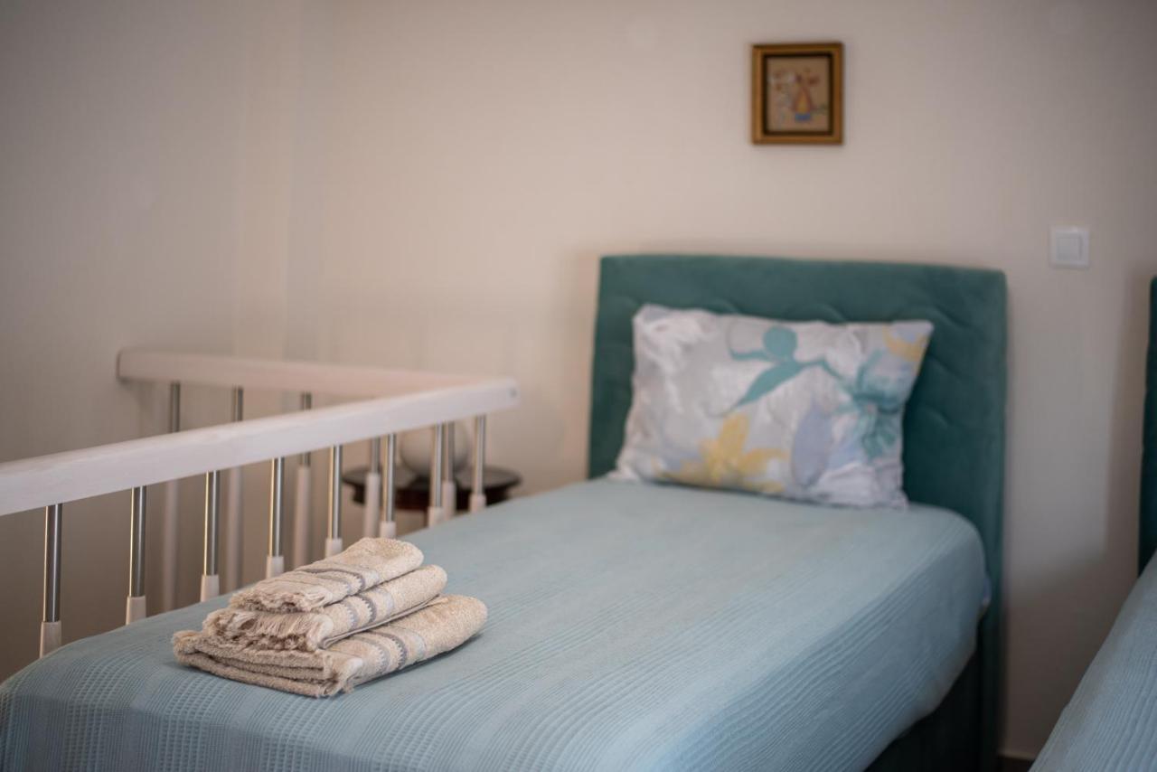 Villa Serafima Nikiti  Eksteriør billede
